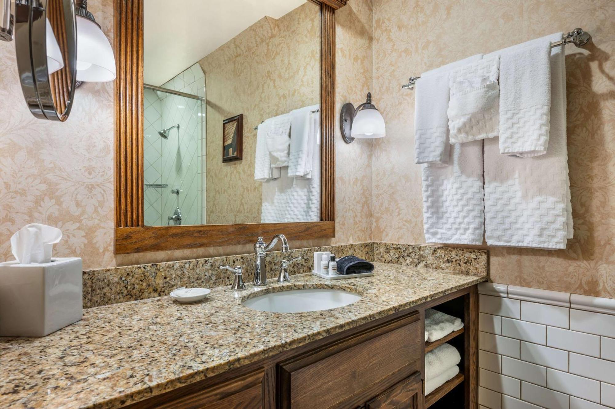 Best Western Premier Mariemont Inn Cincinnati Eksteriør billede